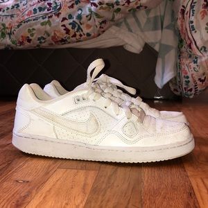 Nike airforce shoes